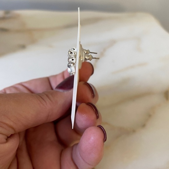 Wedding Crystal Clear Earrings, Stud Earrings, Bridal Small Cluster Earrings - Picture 4 of 8